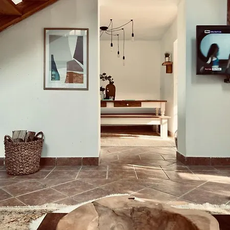 44 George House - Pool, Jacuzzi, Sauna, View Holiday home