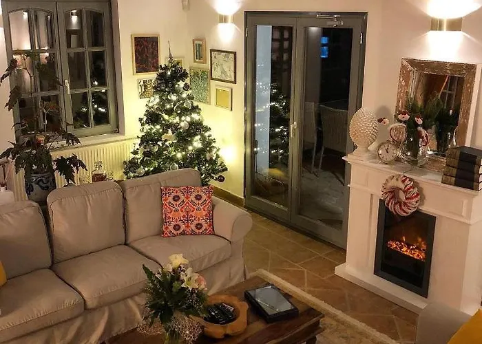 44 George House - Pool, Jacuzzi, Sauna, View Дом отдыха Tilaj